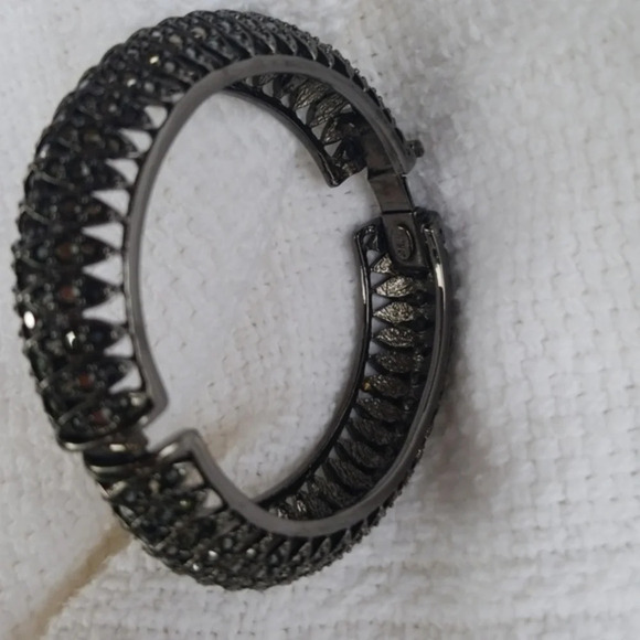 Vintage KJL hematite sparkle  bangle‎ - Picture 4 of 6